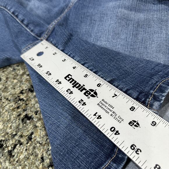 Torrid Denim Shorts Women 20 Blue Distressed Stretch Casual Plus Size Cotton - Picture 6 of 6